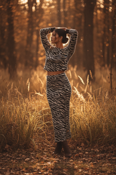 Σετ Μπλούζα & Φούστα με Σκίσιμο Animal Print