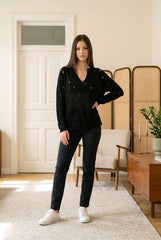 Μπλούζα Λεπτής Πλέξης με V Λαιμόκοψη & Διάτρητες Λεπτομέρειες - Μαύρο